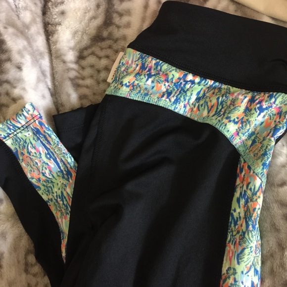 GYM LEGGINGS - Picture 2 of 4